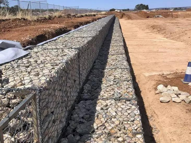 石籠網(wǎng)擋墻 石籠網(wǎng)擋墻